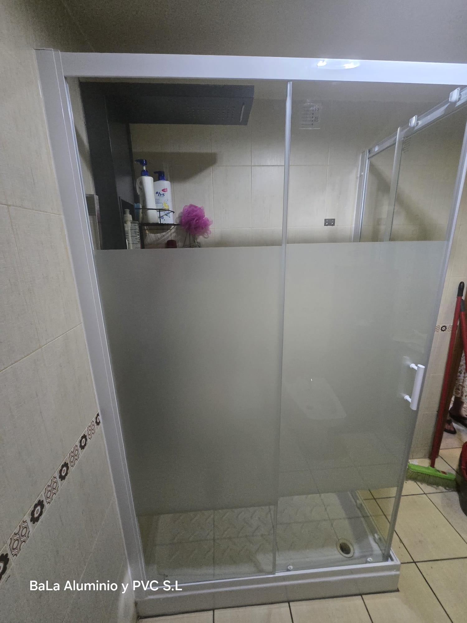 INSTALACIÓN MAMPARA